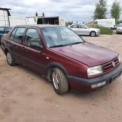 Scrapping Vehicle VOLKSWAGEN VENTO (1H2) 1.9 TDI of the year 1995 powered 