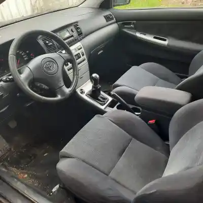 Scrapping Vehicle toyota corolla (e11) 2.0 d-4d linea sol of the year 2002 powered 1cdftv