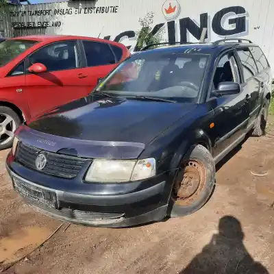 Veículo de Sucata volkswagen passat b5 (3b2) 1.6 do ano 1997 alimentado ahl