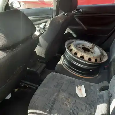 Veículo de Sucata volkswagen passat b5 (3b2) 1.6 do ano 1997 alimentado ahl