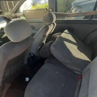 Veículo de Sucata peugeot 406 (8b) 2.0 hdi 110 do ano 1998 alimentado rhz