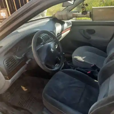 Veículo de Sucata peugeot 406 (8b) 2.0 hdi 110 do ano 1998 alimentado rhz