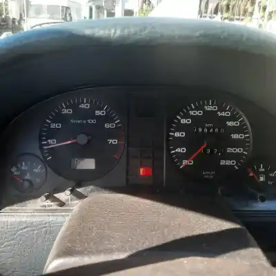 Scrapping Vehicle audi 80 (811/813) 1.8 of the year 1990 powered 