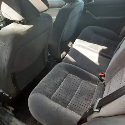 Veículo de Sucata volkswagen golf iv (1j1) 1.9 sdi do ano 1998 alimentado 