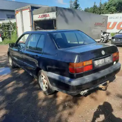 Sloopvoertuig volkswagen vento (1h2) 1.9 diesel van het jaar 1995 aangedreven 