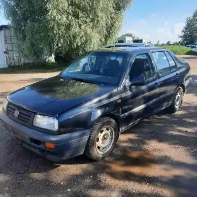 Sloopvoertuig volkswagen vento (1h2) 1.9 diesel van het jaar 1995 aangedreven 