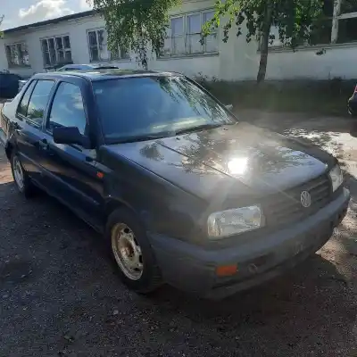 Scrapping Vehicle VOLKSWAGEN VENTO (1H2) 1.9 Diesel of the year 1995 powered 