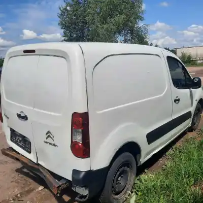 Veículo de Sucata citroen berlingo 1.6 hdi 75 sx familiar do ano 2013 alimentado 9hn