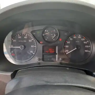 Veículo de Sucata citroen berlingo 1.6 hdi 75 sx familiar do ano 2013 alimentado 9hn