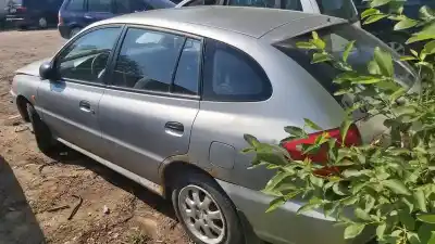 Veículo de Sucata kia rio 1.3 cat do ano 2003 alimentado 