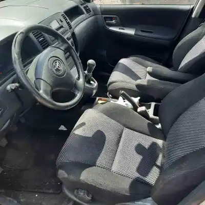 Scrapping Vehicle toyota corolla verso (e12) 2.0 turbodiesel cat of the year 2004 powered 1cdftv