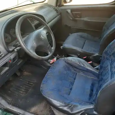 Scrapping Vehicle peugeot partner (s2) 1.9 diesel of the year 2001 powered dw8b