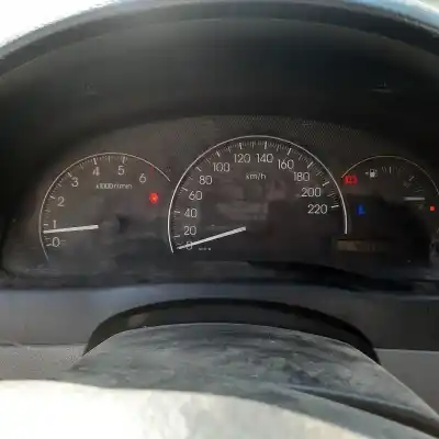 Veículo de Sucata toyota avensis wagon (t25) 2.0 d-4d executive do ano 2002 alimentado 1cdftv