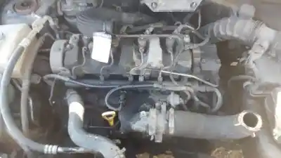 Veículo de Sucata kia carens 2.0 crdi ex monovolumen do ano 2005 alimentado 