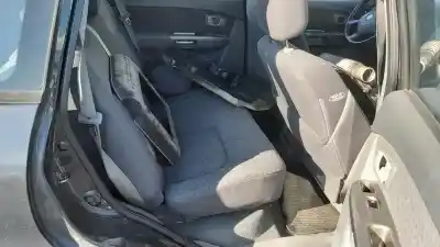 Veículo de Sucata kia carens 2.0 crdi ex monovolumen do ano 2005 alimentado 