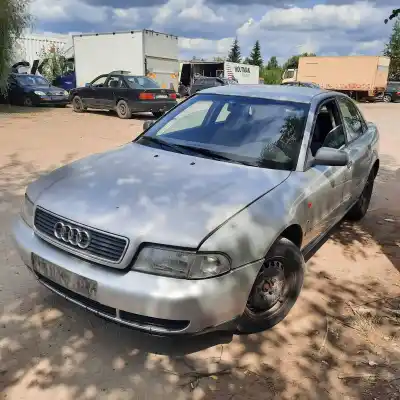 Здавання транспортного засобу audi a4 avant (b5) 1.8 року 1995 потужний 
