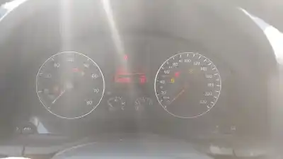 Veículo de Sucata volkswagen golf v (1k1) 1.4 16v do ano 2004 alimentado bca