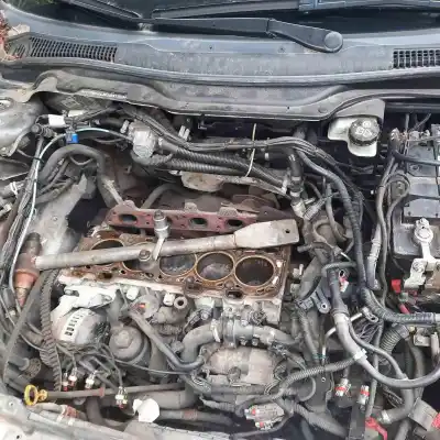 Veículo de Sucata volvo v50 (545) 2.4 do ano 2004 alimentado 