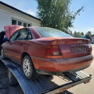 Здавання транспортного засобу audi a4 avant (b5) 1.8 року 1995 потужний 