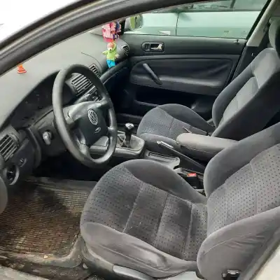 Здавання транспортного засобу volkswagen passat variant (3b5) 1.9 tdi року 1998 потужний 