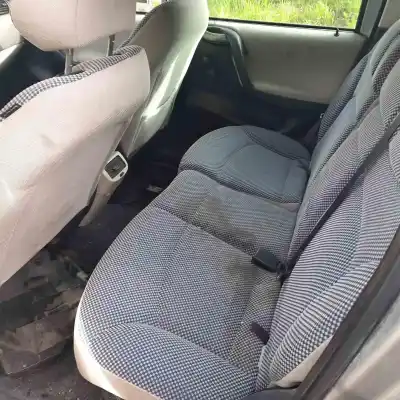 Veicolo di demolizione fiat stilo (192) 1.9 jtd / 1.9 jtd 115 active dell'anno 2004 alimentato 192a1000