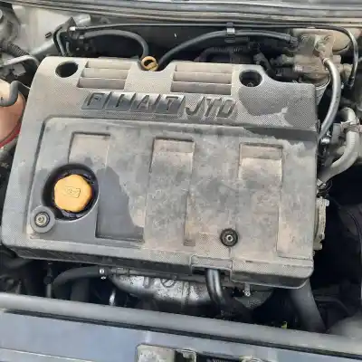 Veicolo di demolizione fiat stilo (192) 1.9 jtd / 1.9 jtd 115 active dell'anno 2004 alimentato 192a1000