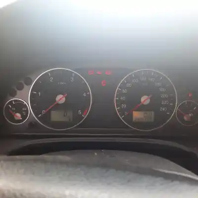 Veicolo di demolizione ford mondeo iii (b5y) 2.0 16v tddi / tdci dell'anno 2004 alimentato 