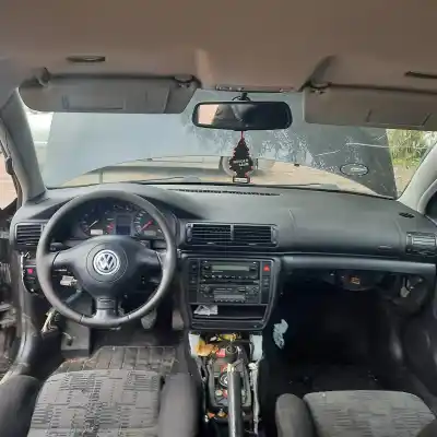 Veículo de Sucata volkswagen passat b5 (3b2) 1.8 t do ano 1999 alimentado apu