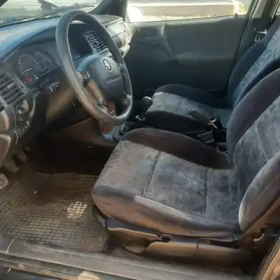 Scrapping Vehicle opel vectra b caravan 1.6 16v of the year 1996 powered x16xel