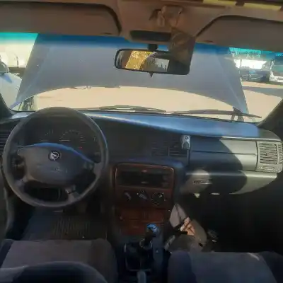 Scrapping Vehicle opel vectra b caravan 1.6 16v of the year 1996 powered x16xel