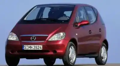 Здавання транспортного засобу MERCEDES-BENZ A-CLASS, W168, 1997.07 - 2001.06 A 160 (168.033 168.133) 75KW 1997.07 - 2004.08 року 2000 потужний 166.960