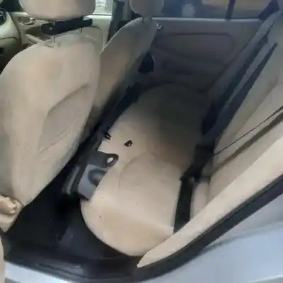 Scrapping Vehicle jaguar x-type wagon 2.0 d classic of the year 2004 powered 