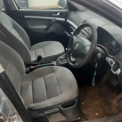 Здавання транспортного засобу skoda octavia combi (1z5) 1.9 tdi dpf року 2008 потужний bxe