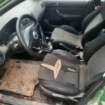 Veículo de Sucata volkswagen golf iv (1j1) 1.9 tdi do ano 1998 alimentado ahf