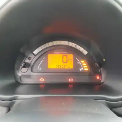 Veículo de Sucata citroen c2 1.4 hdi do ano 2004 alimentado 8hx