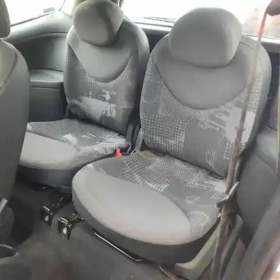 Veículo de Sucata citroen c2 1.4 hdi do ano 2004 alimentado 8hx