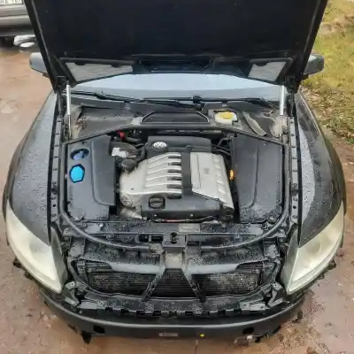 Здавання транспортного засобу volkswagen phaeton (3d2/3d8) 3.2 v6 24v року 2003 потужний 