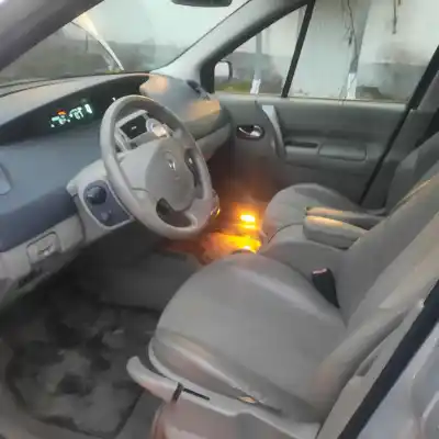 Scrapping Vehicle renault scenic ii 2.0 of the year 2005 powered f4r771