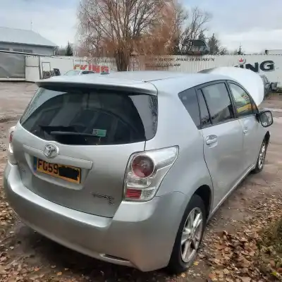 Sloopvoertuig toyota verso 2.0 d-4d cat van het jaar 2009 aangedreven 1adftv
