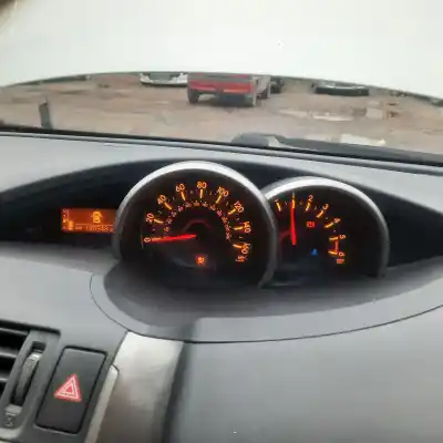 Sloopvoertuig toyota verso 2.0 d-4d cat van het jaar 2009 aangedreven 1adftv