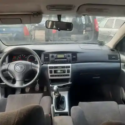 Scrapping Vehicle toyota corolla (e12) 2.0 d-4d sol berlina of the year 2003 powered 1cdftv