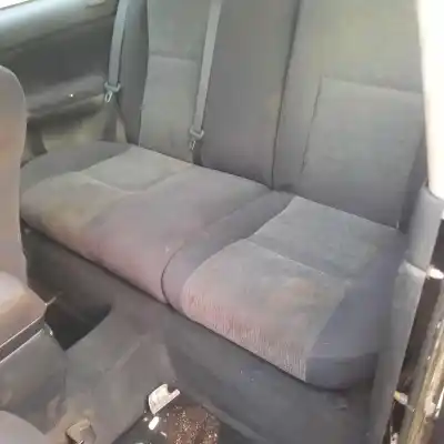 Scrapping Vehicle toyota corolla (e12) 2.0 d-4d sol berlina of the year 2003 powered 1cdftv