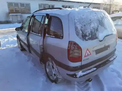 Veículo de Sucata opel zafira a 2.0 dti do ano 2003 alimentado 