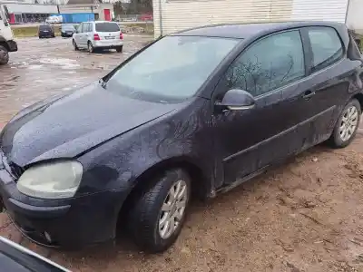 Véhicule à la ferraille volkswagen                                         golf v (1k1)                                                                                                                                                                                                                                               1.6 fsi                                                                                                                                                                                                                                                    de l'année 2003 alimenté bag