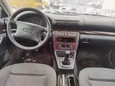 Scrapping Vehicle audi a4 avant (b5) 1.8 of the year 1996 powered adr