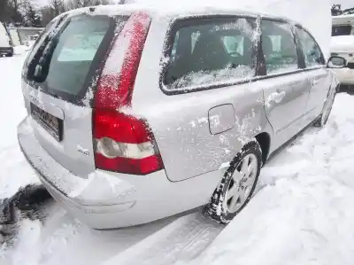 Veículo de Sucata volvo v50 (545) 2.0 d do ano 2007 alimentado d4204t