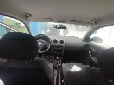 Veicolo di demolizione seat ibiza (6l1) 1.9 tdi dell'anno 2004 alimentato asz