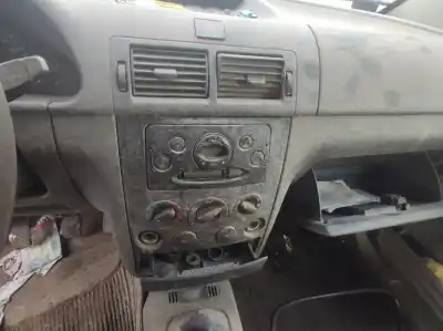 Здавання транспортного засобу ford transit connect (tc7) 1.8 tdci cat року 2004 потужний 
