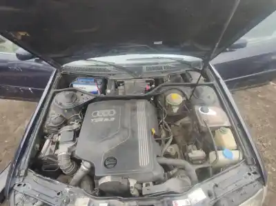 Veículo de Sucata audi a6 avant (c4) 2.5 tdi do ano 1995 alimentado aat