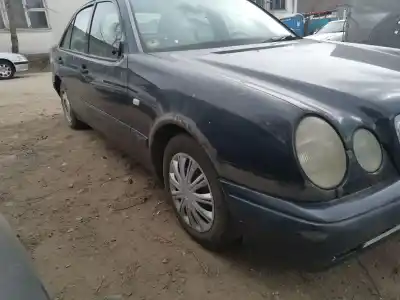 Здавання транспортного засобу MERCEDES-BENZ W210, 1995.06 - 1999.07 E 220 D 70KW 1995.06 - 1999.07 року 1997 потужний 604912